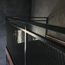 Barierki lift z siatką 