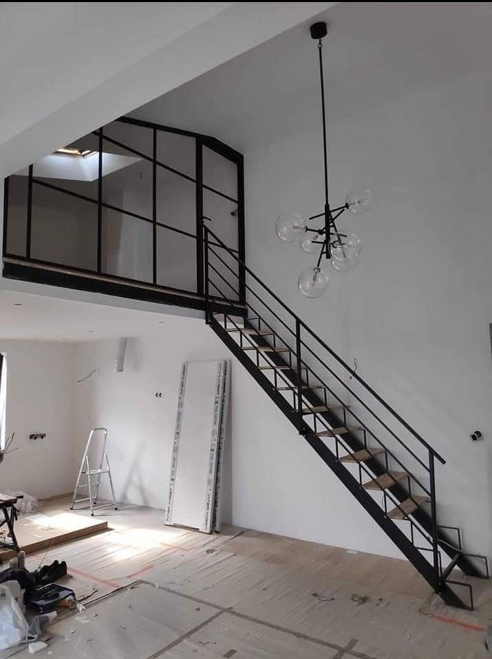 Antresola z zabudową loft