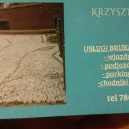 Zdjęcie wizytówki firmy brukarskiej Krzysztof, prezentującej fragment realizacji z kostki, obejmującej wjazdy, podjazdy, parkingi i chodniki.