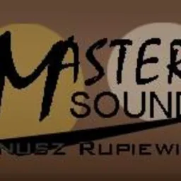 Logo firmy Master Sound Janusz Rupiewicz na brązowym tle z dwoma okręgami w odcieniach beżu i brązu.