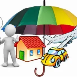 Karykaturalna postać trzymająca znak akceptacji, chroniąca dom, samochód i samolot pod kolorowym parasolem.