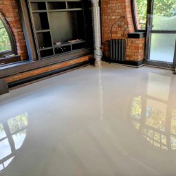 RESIN MADE ART - Posadzki z Mikrocementu Piaseczno