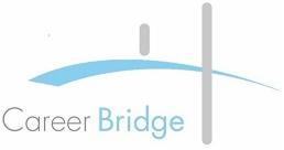 Graficzne logo firmy Career Bridge z niebieskim łukiem symbolizującym most i szarym pionowym elementem, na białym tle.
