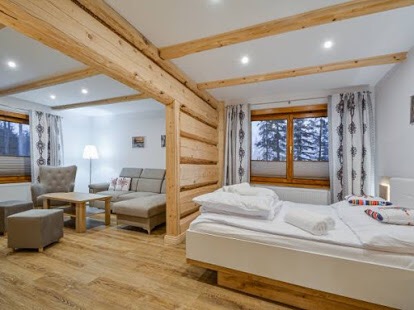 Nowe apartamenty przebudowa starego drewnianego domu