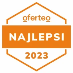 Pomarańczowa odznaka Oferteo 'Najlepsi 2023' na białym tle, symbol wyróżnienia.