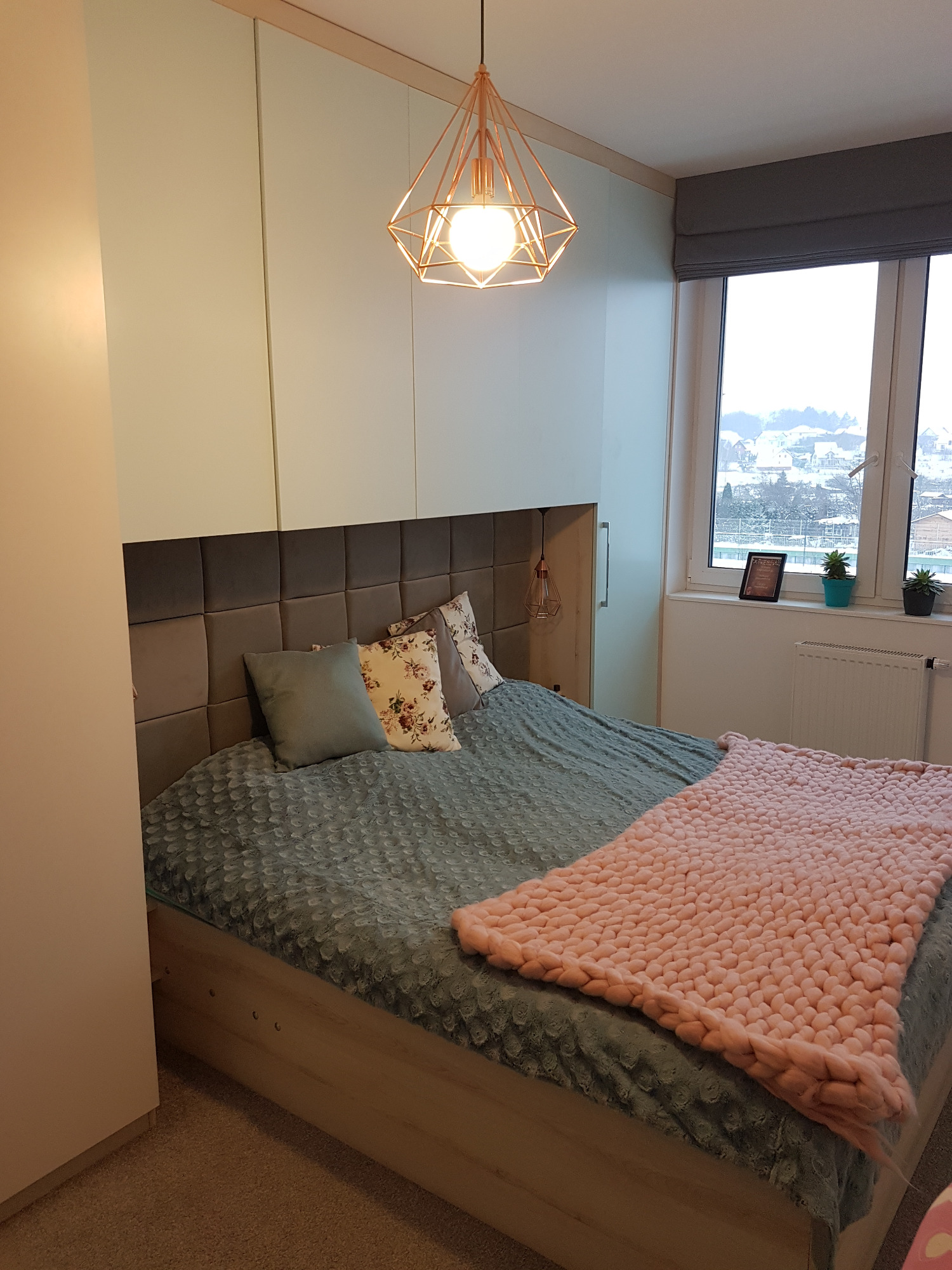 Przytulna sypialnia w nowoczesnym stylu