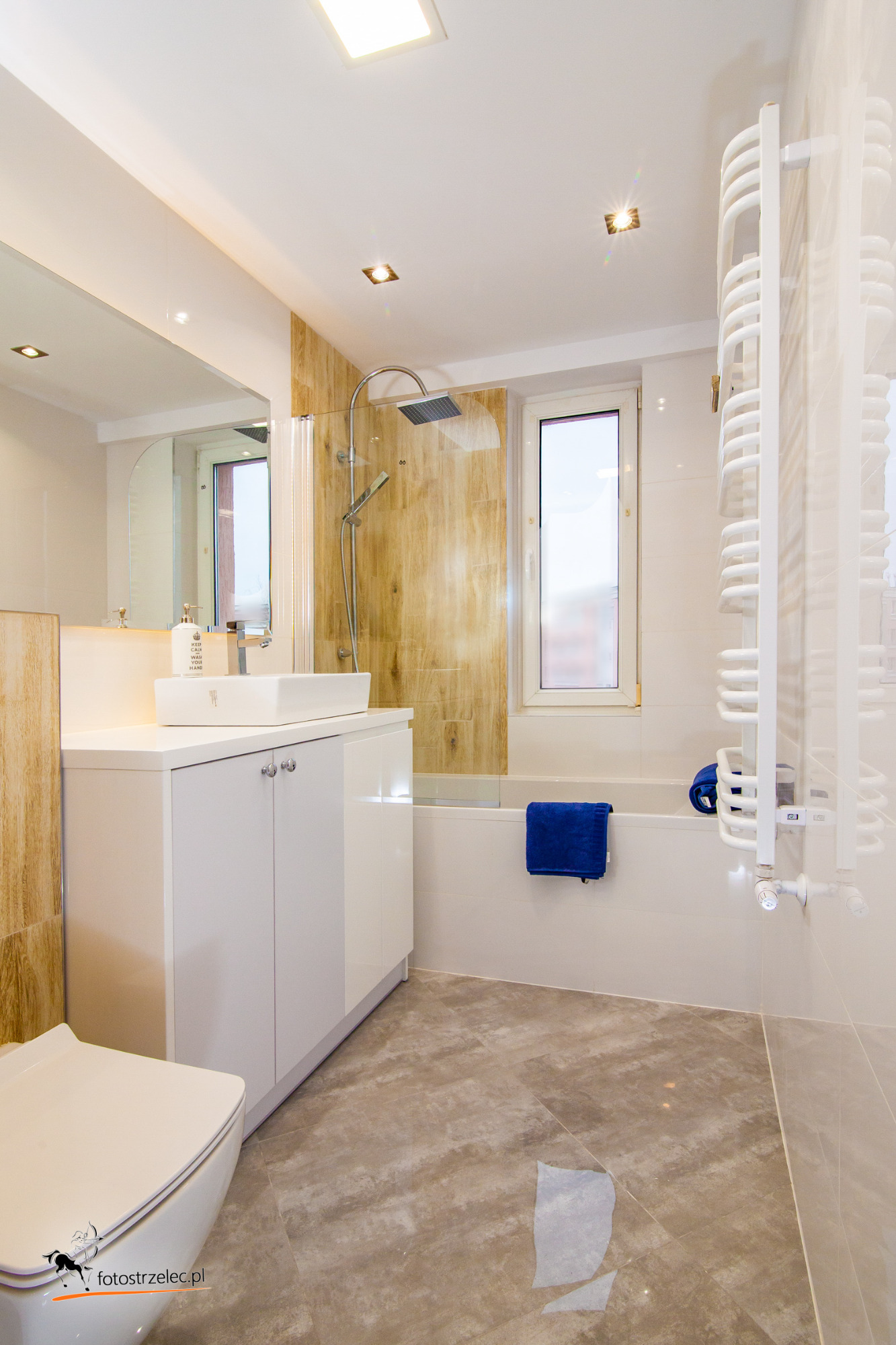 Styl eco i jasne kolory zapewniają niezapomniane przeżycia estetyczne w trakcie porannego mycia zębów.