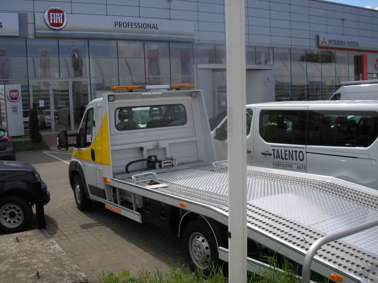 pomoc drogowa warszawa