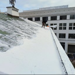 Widok na ostatnie zlecenia Warszawskie kamienice .
