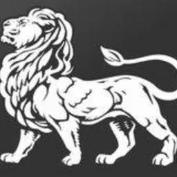 Stylizowany, biały lew w pozycji kroczącej na ciemnoszarym tle, z wyraźnie zaznaczoną grzywą i ogonem.