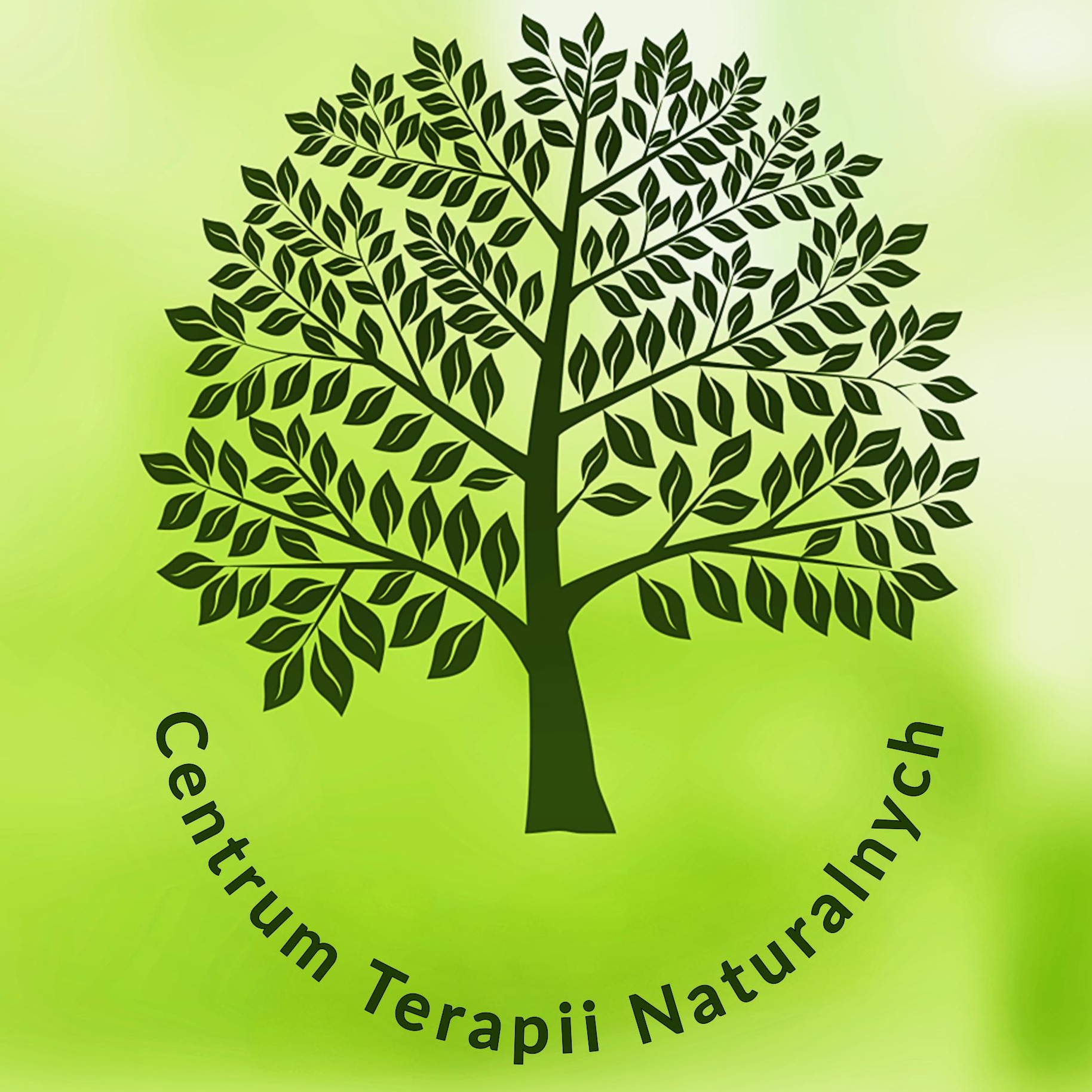 Grafika przedstawia stylizowane drzewo z gęstą koroną na rozmytym, jasnozielonym tle. U dołu, w półokręgu, widnieje napis 'Centrum Terapii Naturalnych'.