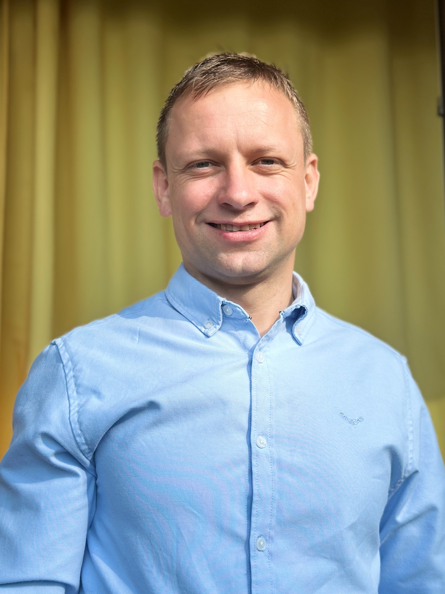 Jasnowidz - uzdrowiciel - bioenergoterapeuta Mariusz Bryk z Opola polecany skuteczny UZDRAWIANIE NA ODLEGŁOŚĆ