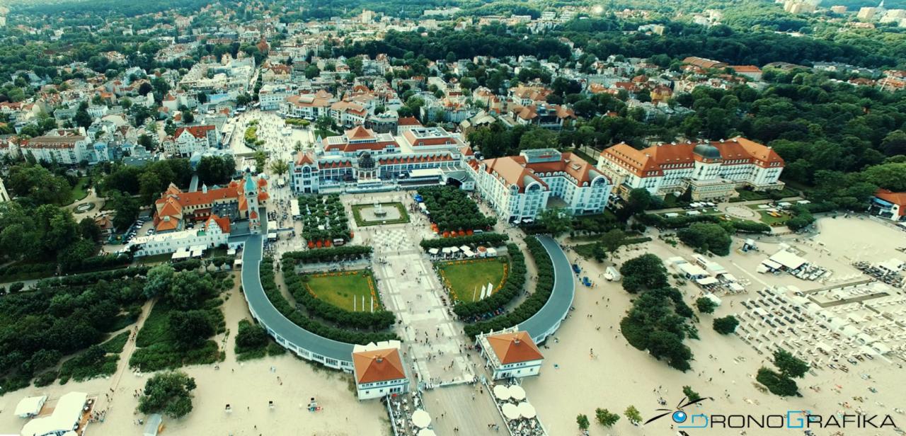 panoramy i krajobrazy z drona pomorskie