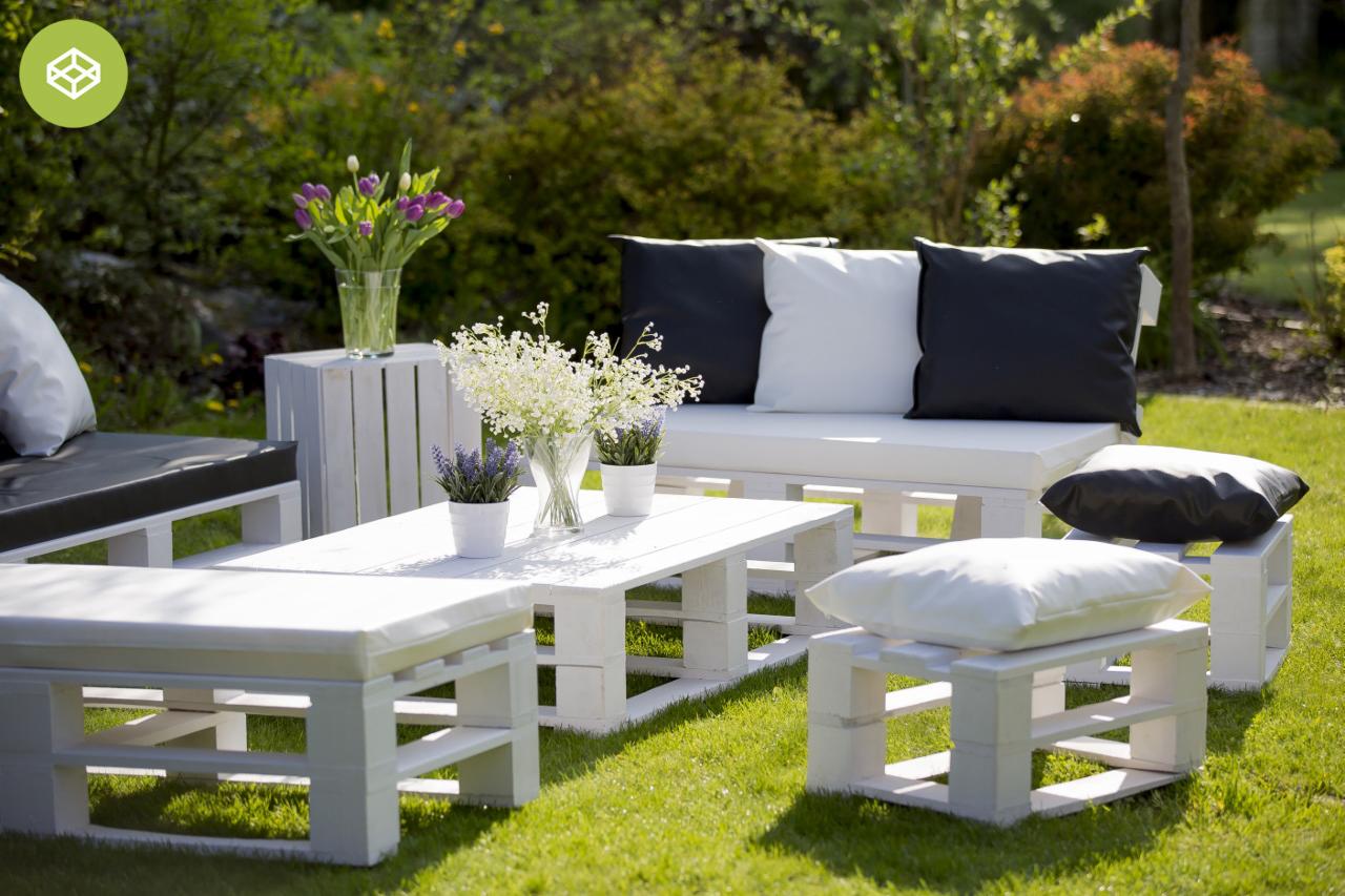 Imprezy plenerowe, meble z palet