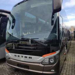 Setra S517