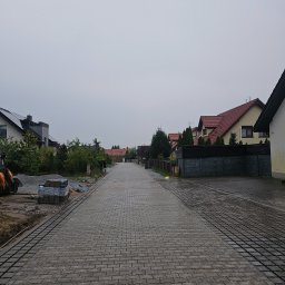 Droga 750m2 Behaton + ekofarm 