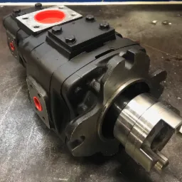 Zregenerowana pompa hydrauliczna