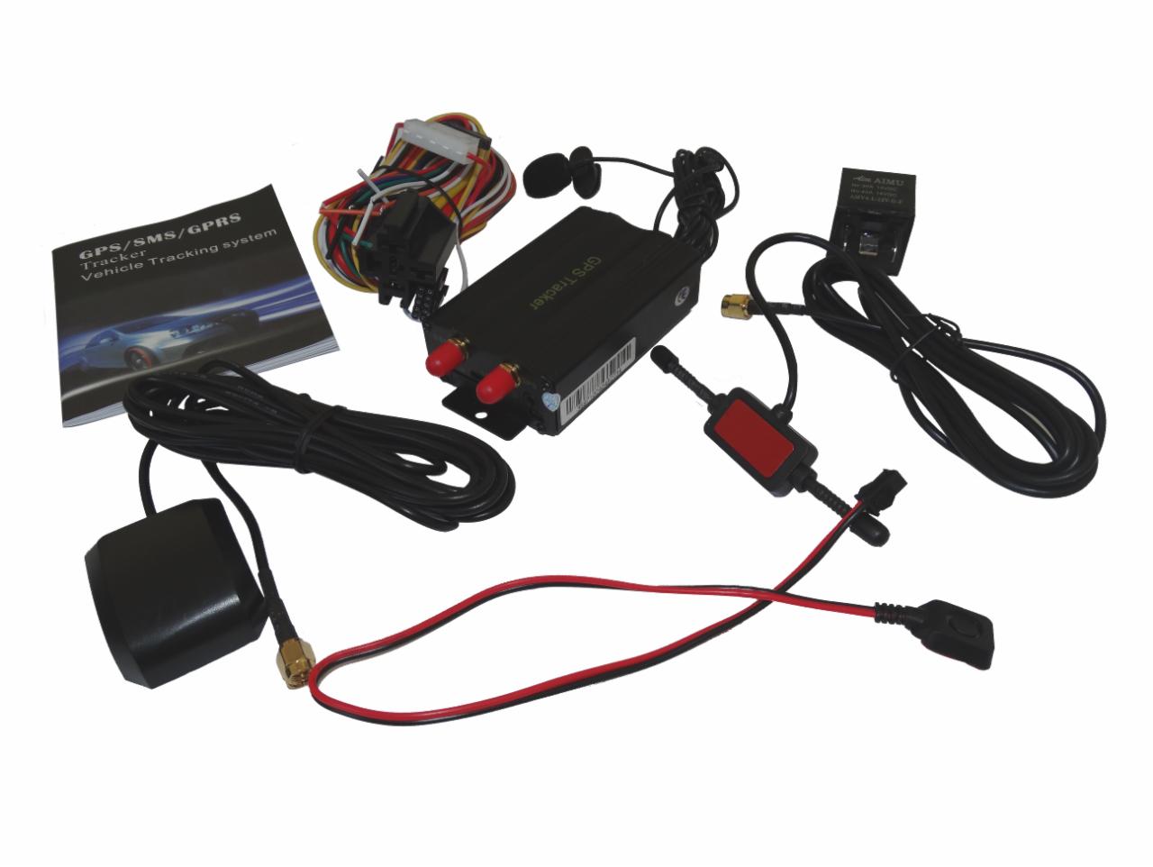 Zestaw urządzeń do lokalizacji pojazdów: centrala z antenami, odbiornik GPS, kamera, przewody, instrukcja obsługi z grafiką sportowego samochodu.