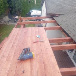 FPHU Daszko Vitalii Solovei - Zadaszenie Tarasu. Pokrycje gontem bitumicznym, Łódź