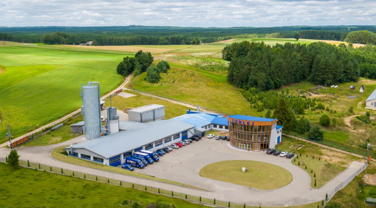 siedziba firmy w Załakowie