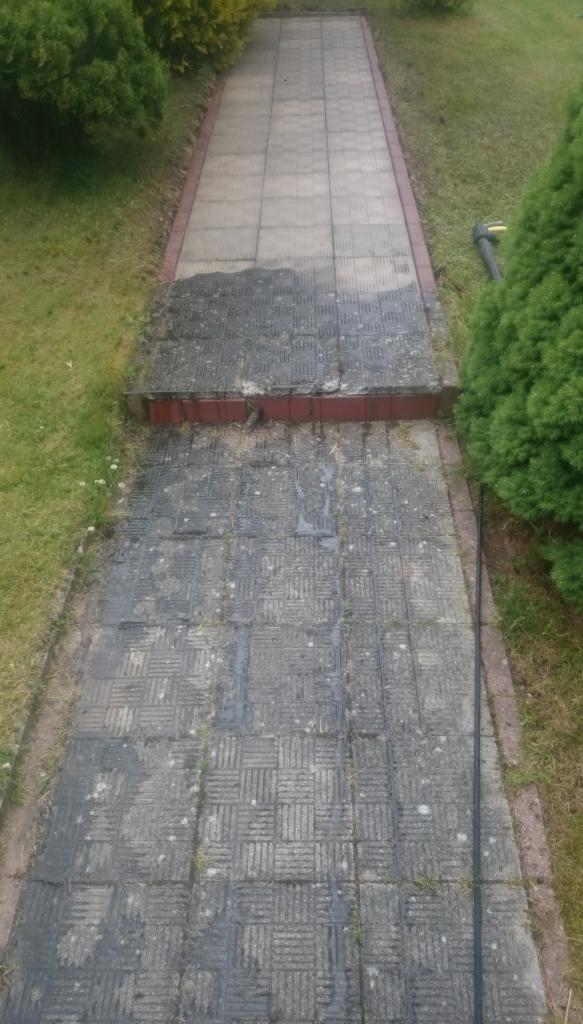 czyszczenie chodnika w Kościerzynie