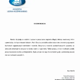 Skan rekomendacji dla biura transkrypcji, z podziękowaniem za szybkie i sprawne przepisanie nagrań debaty naukowej zawierającej specjalistyczne terminy, wystawionej przez rzecznik prasową Akademii...