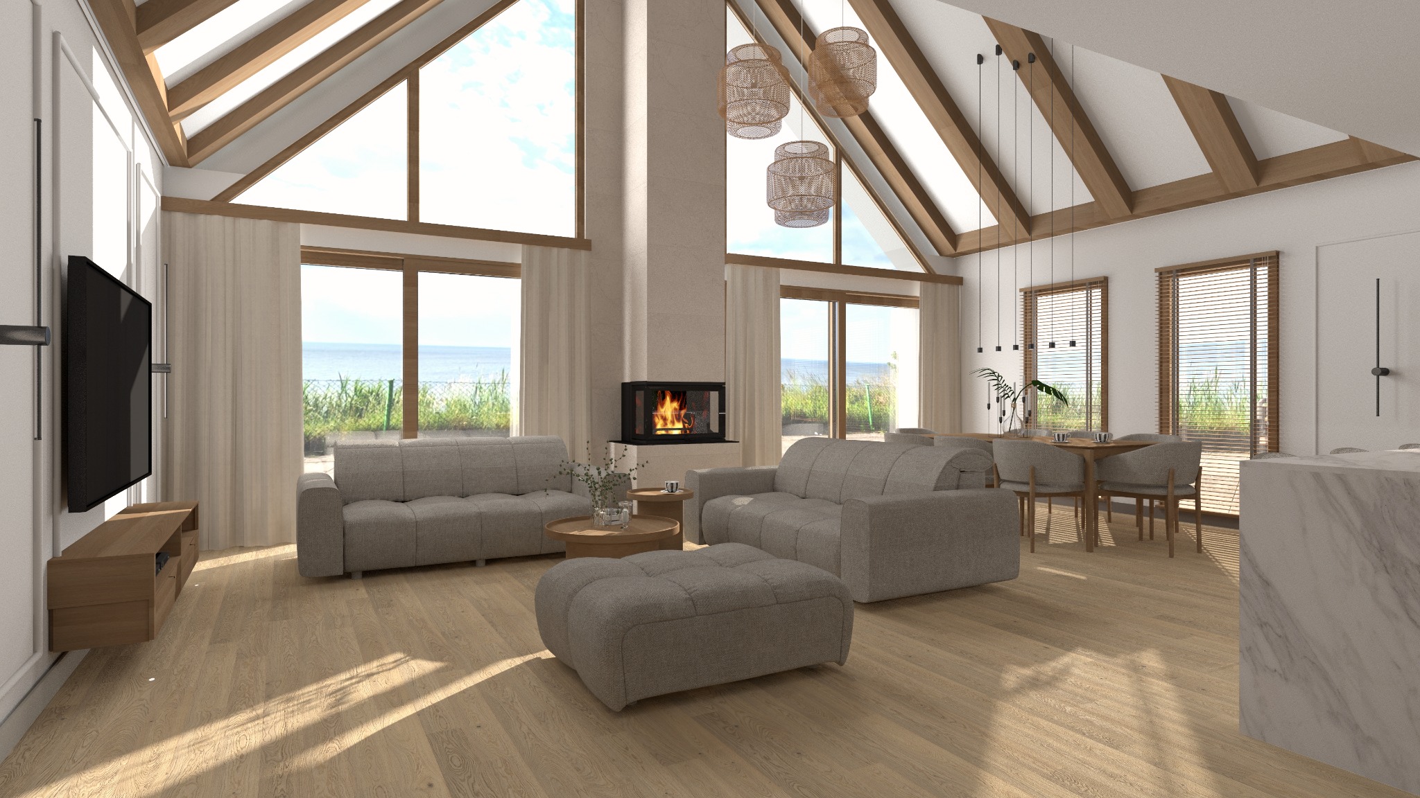 Jasny salon z drewnianą konstrukcją dachu, kominkiem i widokiem na morze. Szare sofy i puf, drewniane podłogi. Nowoczesne lampy wiszące.