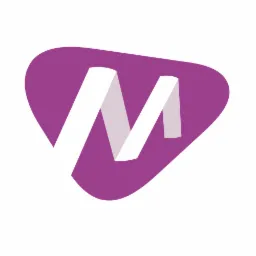 Stylizowane logo z literą M utworzoną z wstęgi w kolorze białym, umieszczone na fioletowym tle w kształcie zaokrąglonego trójkąta.