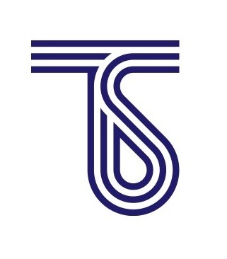 Abstrakcyjne logo firmy w kolorze granatowym, przedstawiające stylizowaną literę 'TS' utworzoną z trzech równoległych linii, z zaokrąglonymi zakończeniami i geometrycznym układem na białym tle.