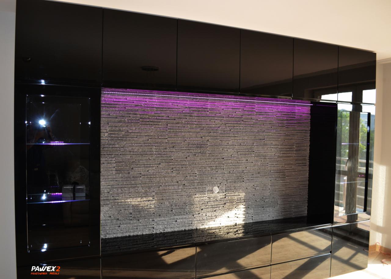 Meble wraz z podświetleniem