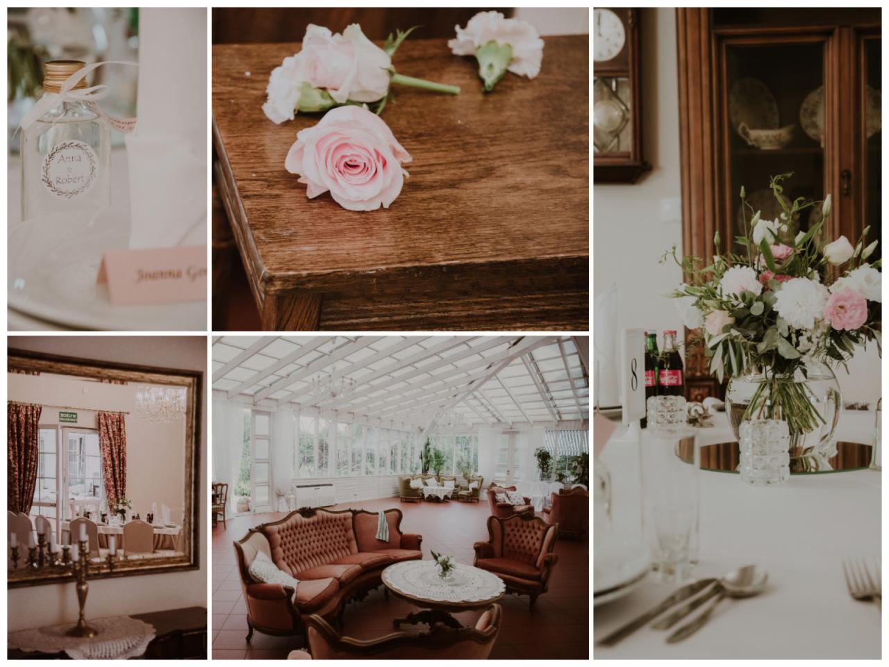 Kolaż zdjęć z dekoracji sali weselnej: flakonik z imionami, róże na drewnianym stole, wnętrze sali z meblami w stylu retro, lustro z widokiem na nakryty stół, kwiaty w wazonie na stole.