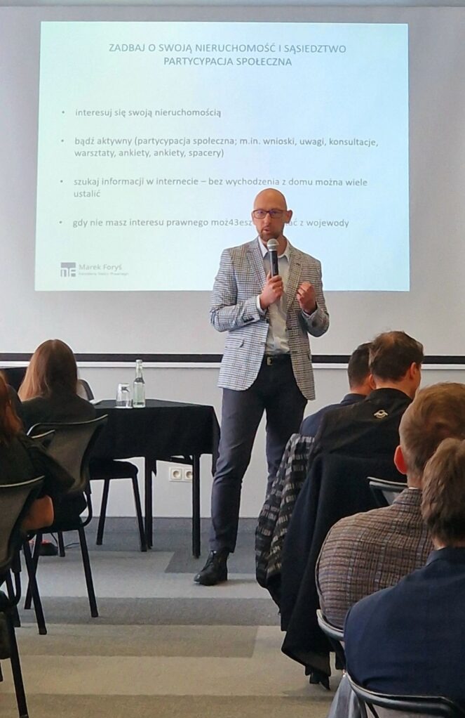 lubię prowadzić szkolenia dla branży nieruchomości. Tu u pośredników z Łodzi.