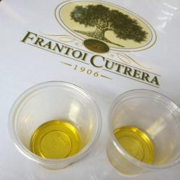 Oliwa z oliwek Extra Vergine Cutrera