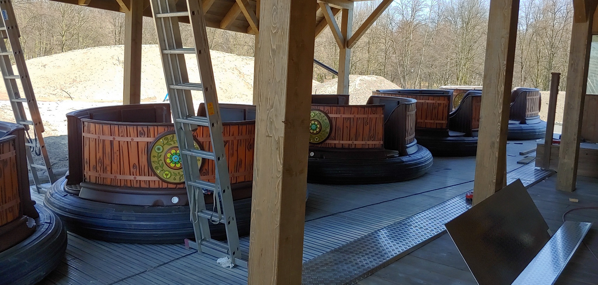 pływające kociołki