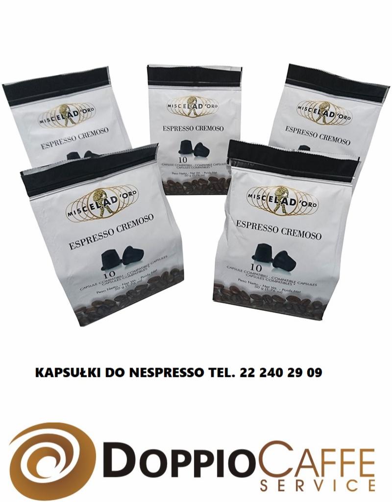 Pięć opakowań kapsułek do espresso 'Miscela d'Oro Espresso Cremoso', każde z widocznymi kapsułkami i ziarnami kawy, na białym tle z logo 'Doppio Caffe Service' i numerem telefonu.