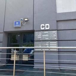 Wejście do budynku kancelarii