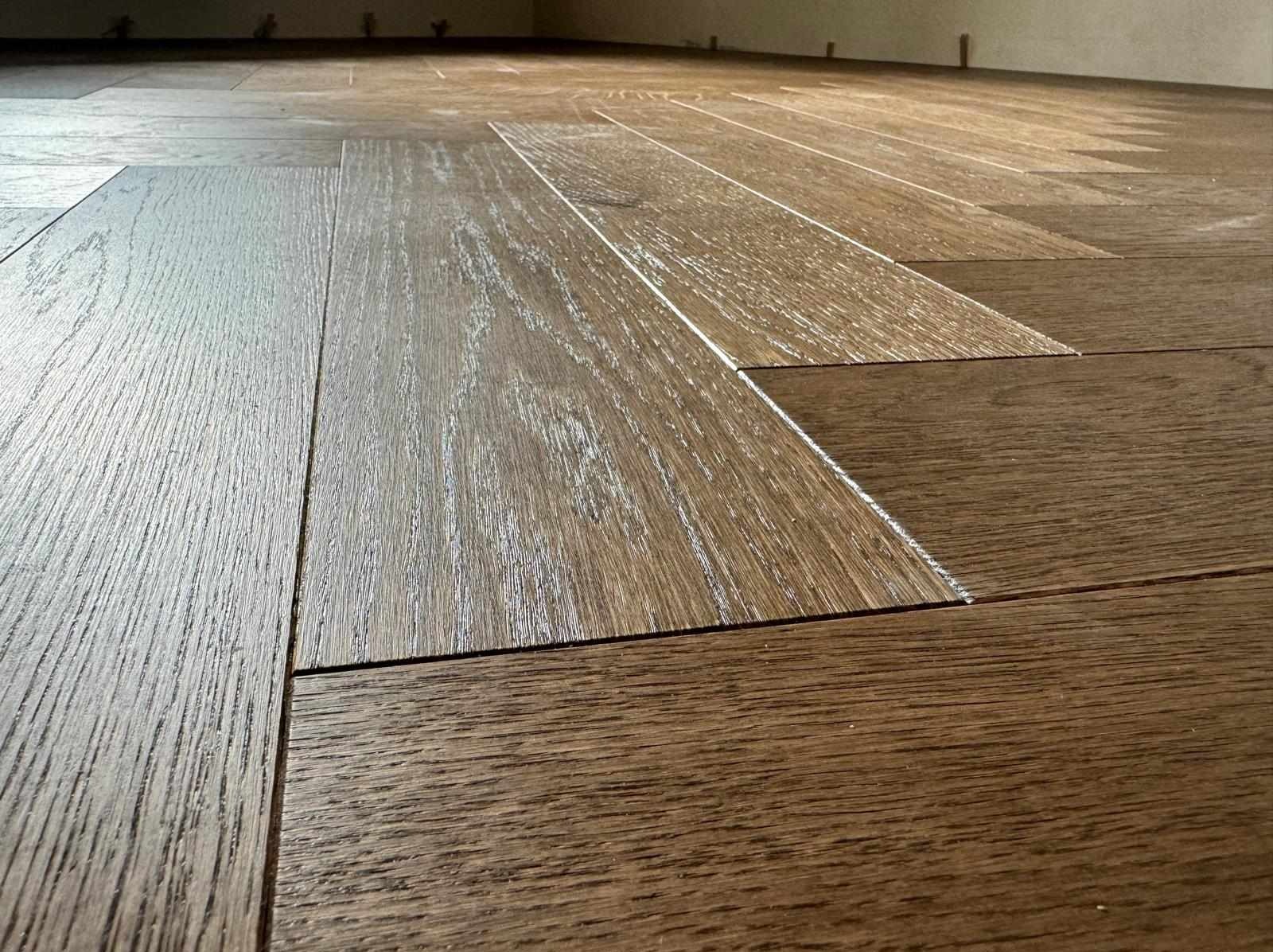 Sprzedaż i montaż parkietów