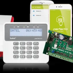 Zestaw alarmowy Satel Perfecta: centrala, sygnalizator, pilot, moduł i aplikacja mobilna Perfecta Control na smartfonach, prezentowany na czarnym tle.