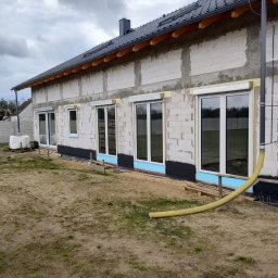 Effect Consulting-Krystian Stach - Inwestycja Popielów kwiecień 2026. Okna na profilach Veka 82MD + rolety podtynkowe Aluprof.