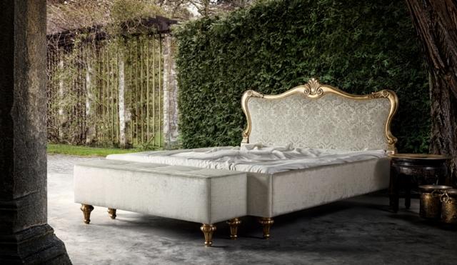 Lóżko w stylu Ludwika XiV