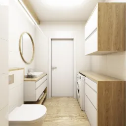 Jasna łazienka z drewnianymi akcentami: okrągłe lustro, umywalka z szafką, toaleta, pralka i szafki wiszące, wykończona płytkami i drewnianą podłogą.