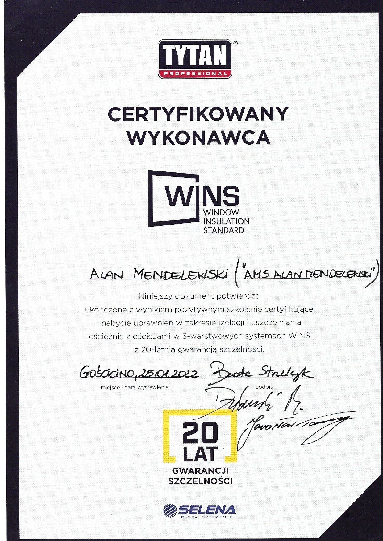Certyfikat wykonawcy Tytan Professional, potwierdzający szkolenie w zakresie izolacji i uszczelniania ościeżnic w systemach WINS z 20-letnią gwarancją szczelności.