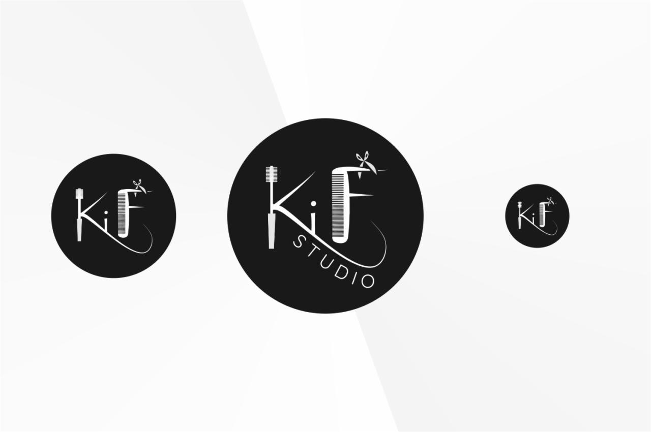 Czarno-białe logo 'KiF Studio' z motywem grzebienia i nożyczek fryzjerskich, prezentowane w trzech rozmiarach na jasnym tle.