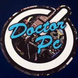Logo firmy Doctor PC z wnętrzem komputera w tle, napis stylizowany na niebiesko.