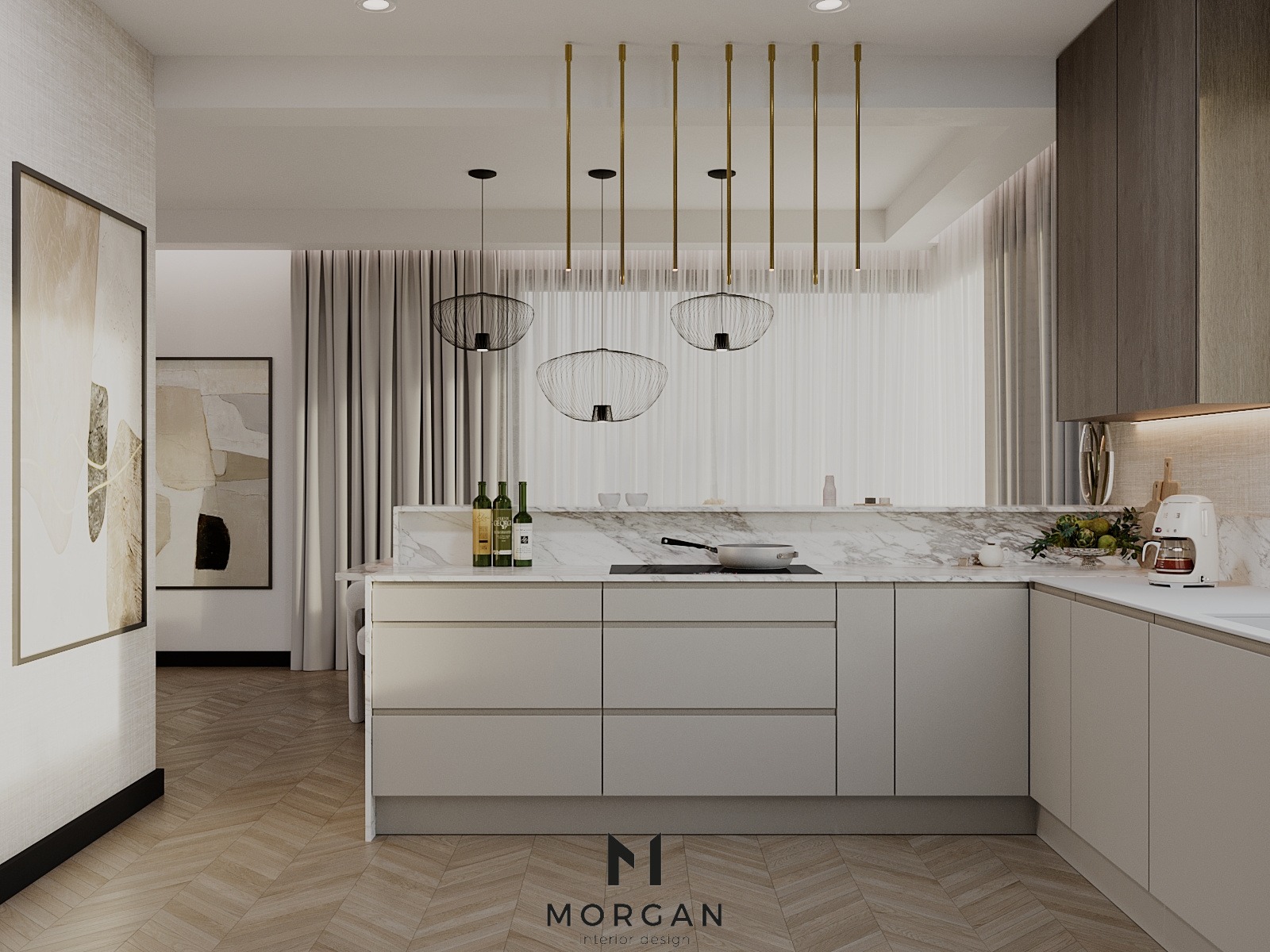 Nowoczesna kuchnia w odcieniach beżu z marmurowym blatem, oświetlona wiszącymi lampami i złotymi prętami. Na blacie dekoracyjne butelki i naczynia. Parkiet ułożony w jodełkę.