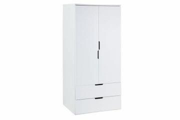 Biała, dwudrzwiowa szafa z dwiema szufladami na dole, na jednolitym białym tle.