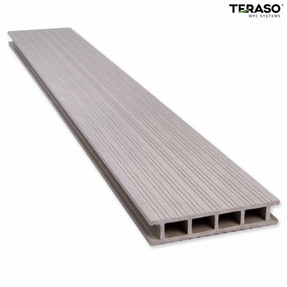 Szara deska kompozytowa Terason WPC Systems z podłużnymi rowkami, widoczne cztery kwadratowe komory powietrzne w przekroju.