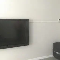 Instalacje tv multimedialnych, rzutnikow i tablic