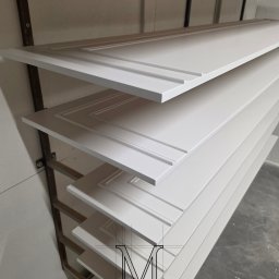 TOTAL RENOVATIONS SPÓŁKA Z OGRANICZONĄ ODPOWIEDZIALNOŚCIĄ - szafa ze sztukaterią, MDF lakierowany na półmat