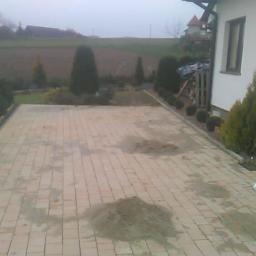 Układanie kostki brukowej Muchówka 3